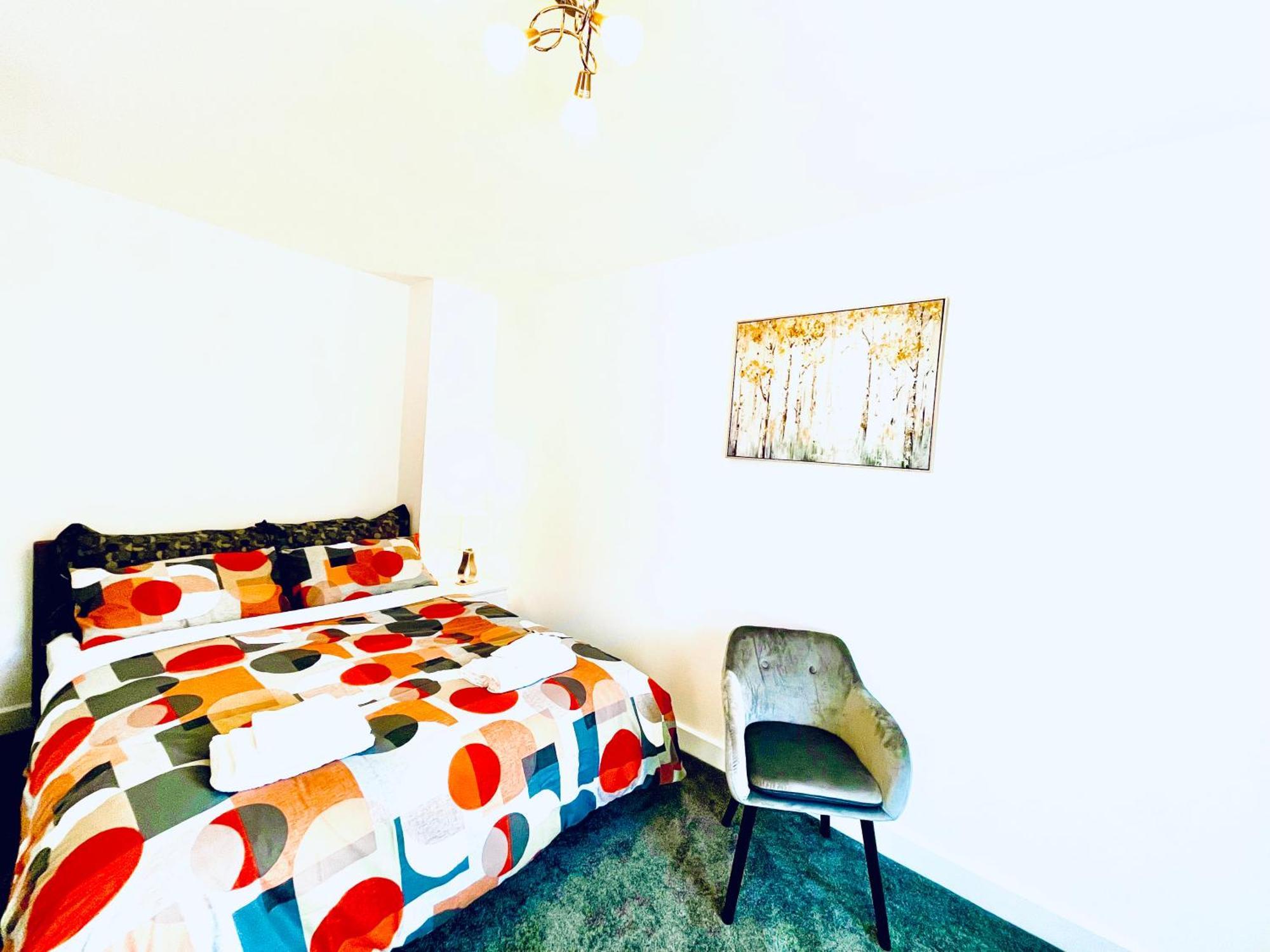 Apartamento Modern Townhouse, Sleeps 4 With Parking Wakefield Exterior foto